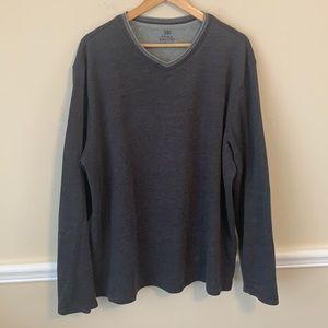 Men’s V-Neck sweater